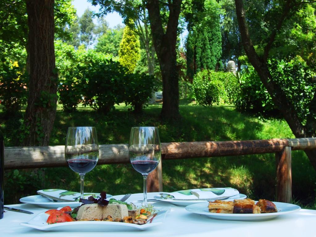 Bungalow Camping Los Manzanos Santa Cruz de Oleiros Eksteriør bilde